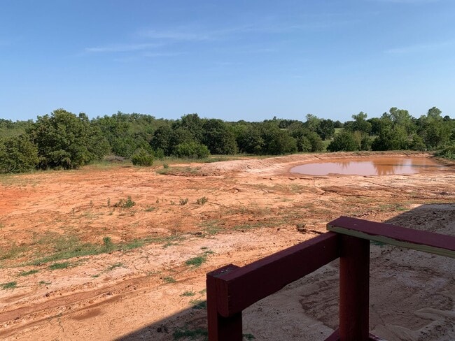 Building Photo - Home Sweet Home