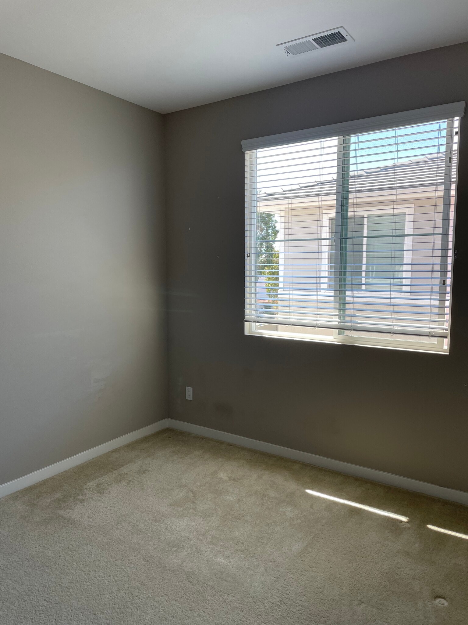 Building Photo - 11337 Zapata Ave