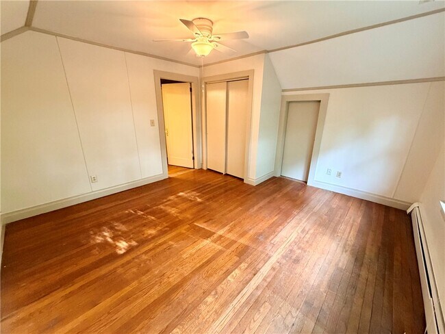 Building Photo - 107 Stardust Ln