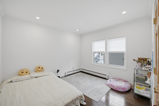 Building Photo - 34 Wilson Ave