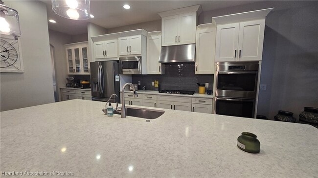 Building Photo - 6001 Anise Dr