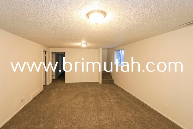 Building Photo - 3671 S 2245 E