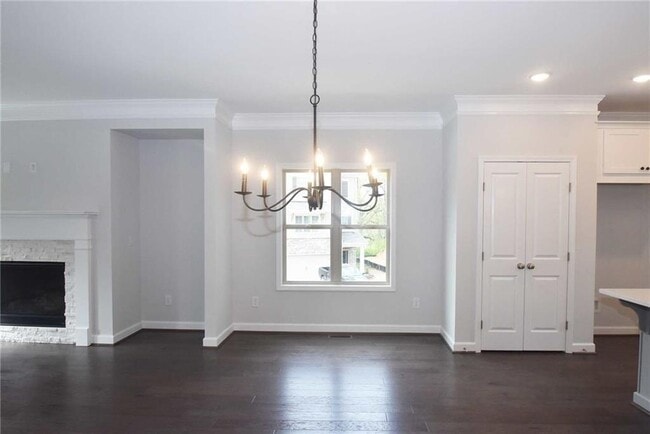 Building Photo - 2861 Boone Dr