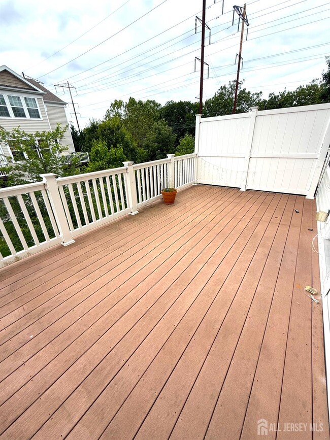 Building Photo - 1305 Hudson Cir