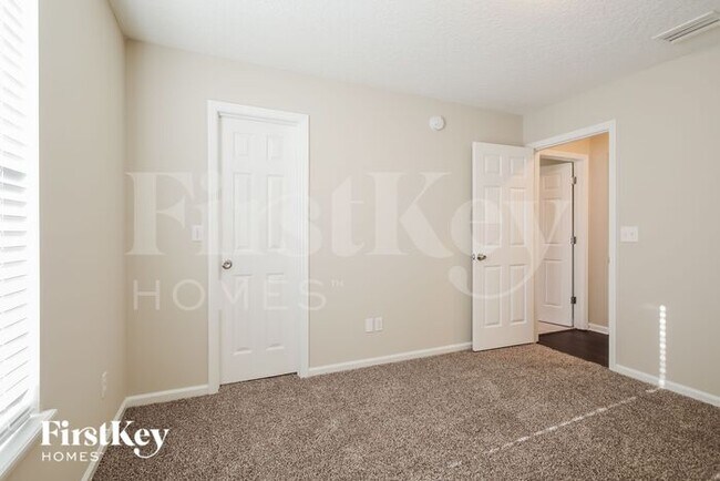 Building Photo - 5510 Bristol Bay Ln N