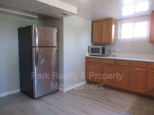 Building Photo - 2718 Ames St