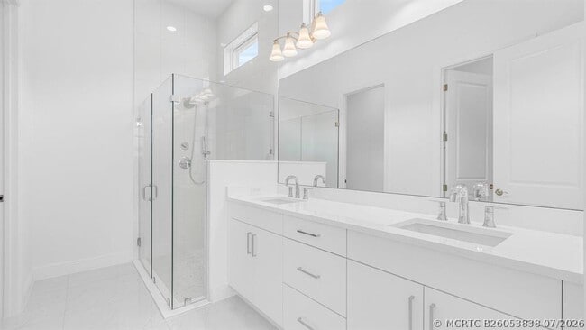 Building Photo - 5078 Lido Key Ln