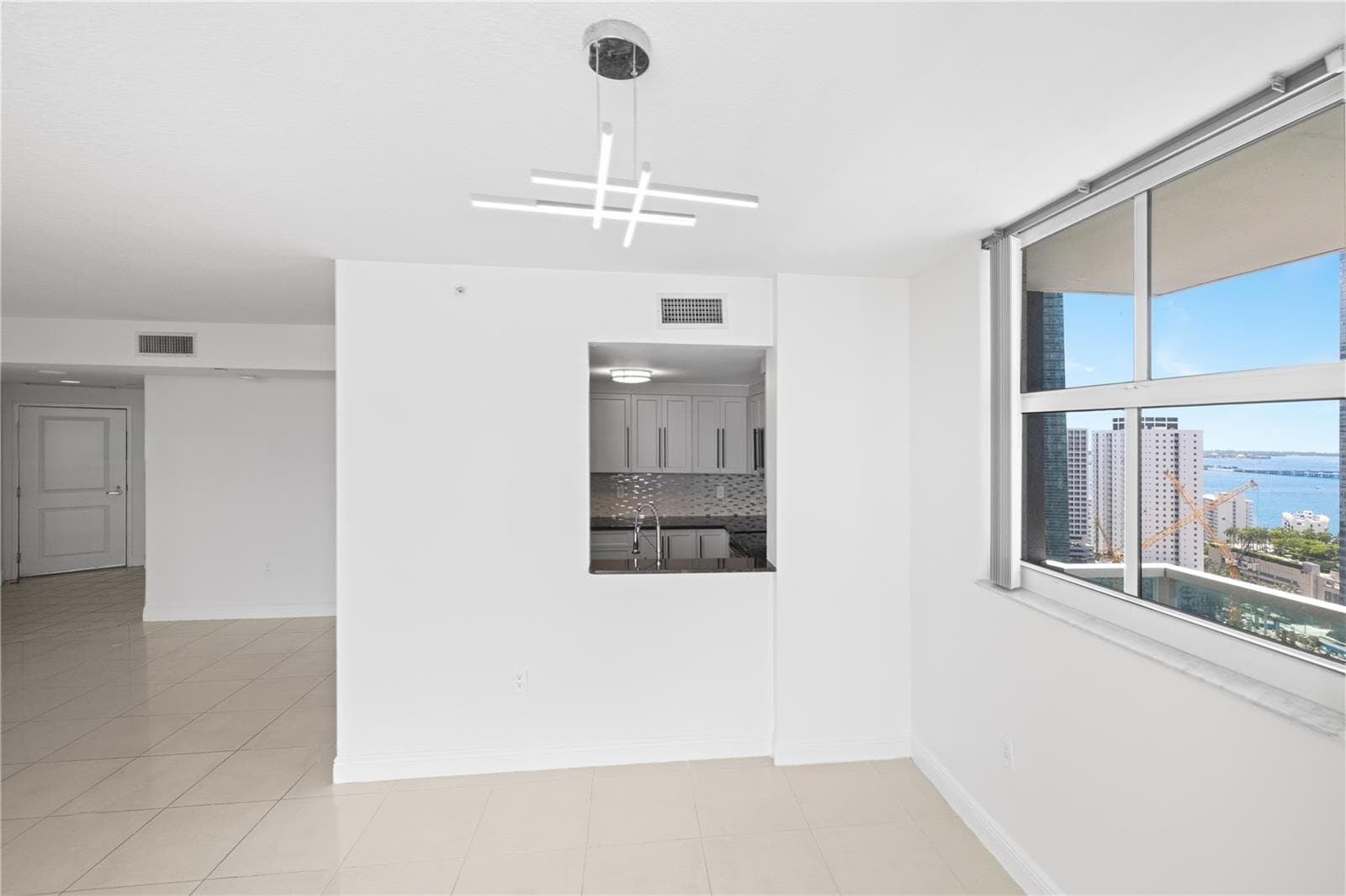 Building Photo - 1250 S Miami Ave