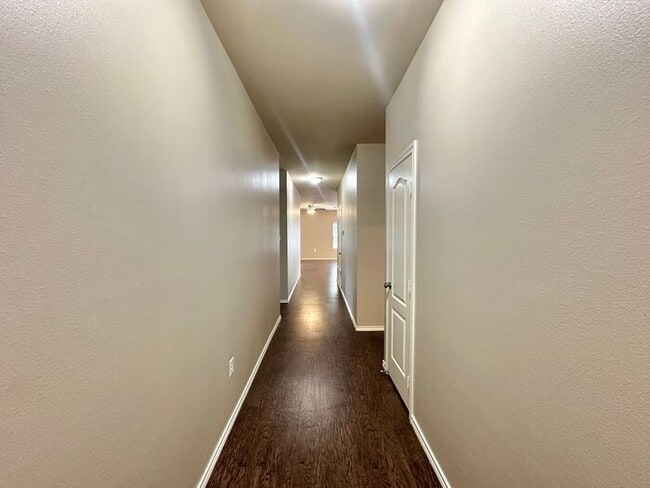 Building Photo - AVAILABLE NOW! Cozy 4 Bedroom2 Bath Home in West Tyler!