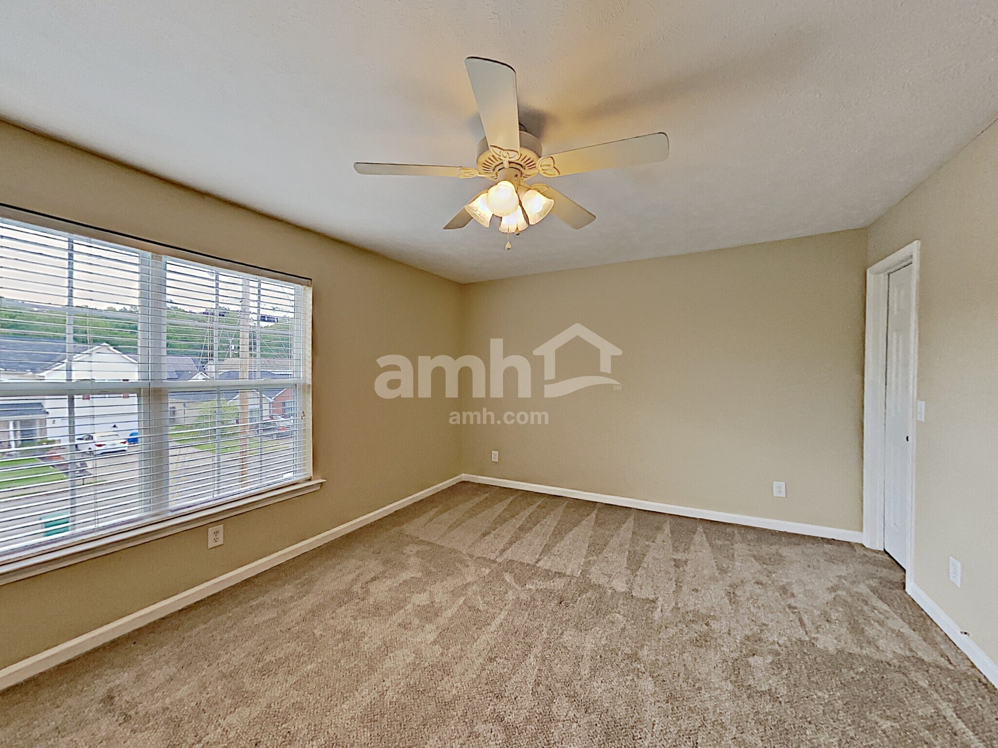 Building Photo - 111 Dreville Dr