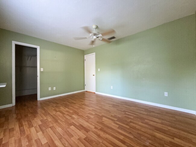 Building Photo - Beautiful 3/2 in Springtree