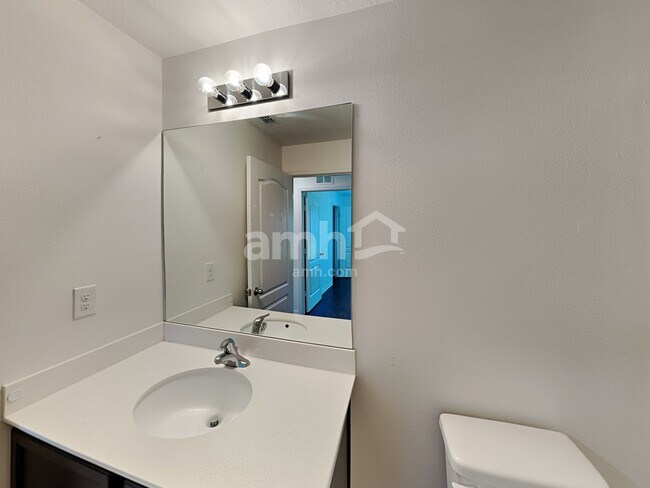 Building Photo - 1120 Brenton Leaf Dr