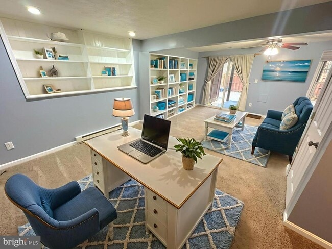 Building Photo - 2108 Commodore Ct