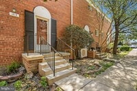 Building Photo - 1615 Mt Eagle Pl