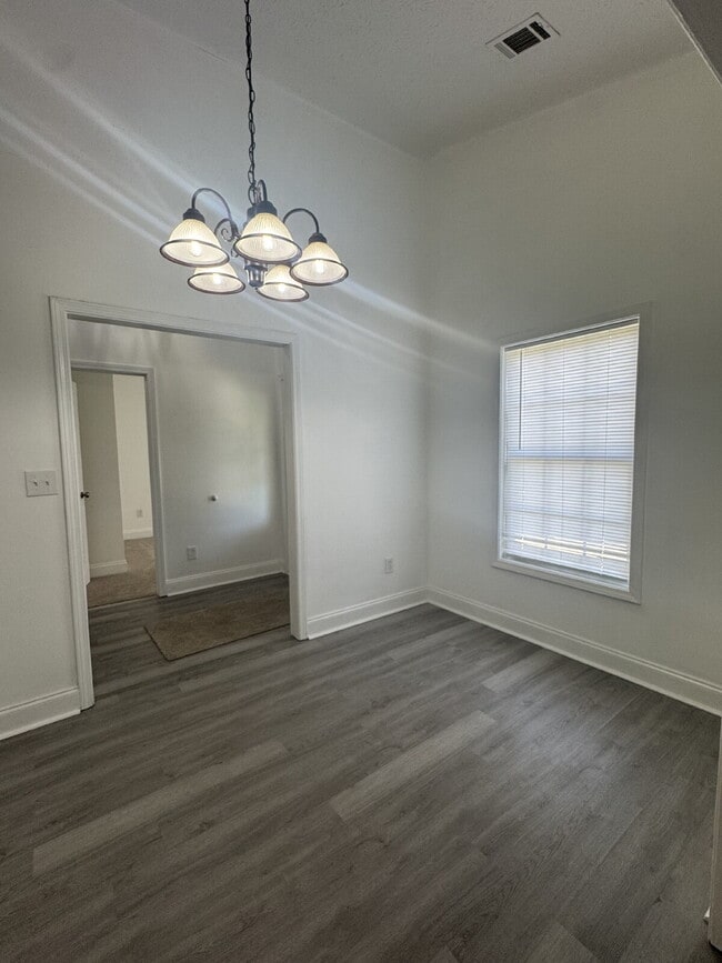 Building Photo - Brand New Rental Listing – Steps from Down...