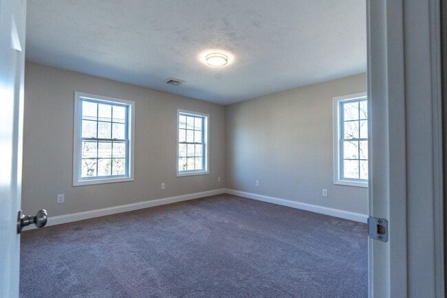 Building Photo - 100 Brentwood Ave