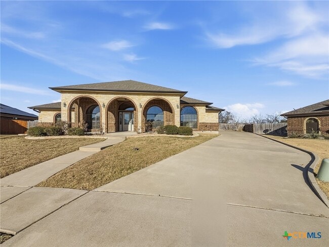 Building Photo - 2707 Ancestor Dr