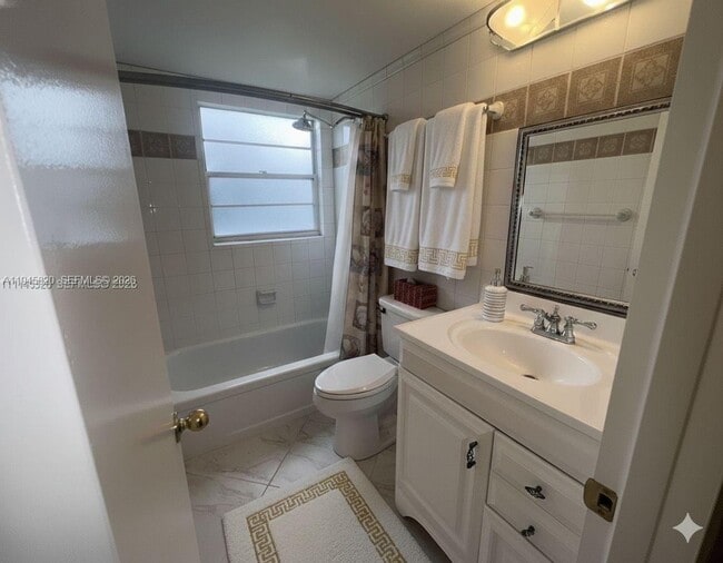 Building Photo - 248 Brighton F