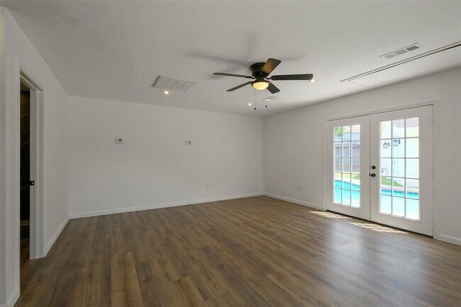 Building Photo - 2742 Triway Ln