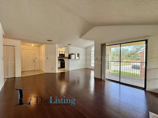 Building Photo - 8724 Mallard Reserve Dr