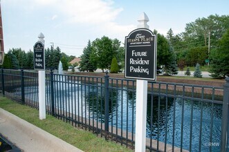 Building Photo - 2 Itasca Rd