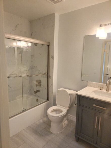 Building Photo - 8139 Via Mallorca