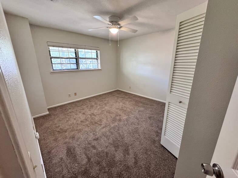 Upstairs Bedroom 1 - 6106 Vance Jackson Rd