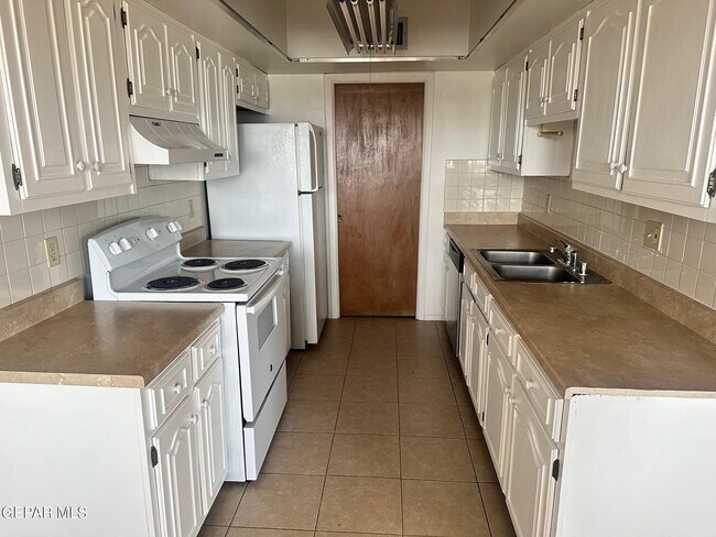 Building Photo - 5030 Alabama St