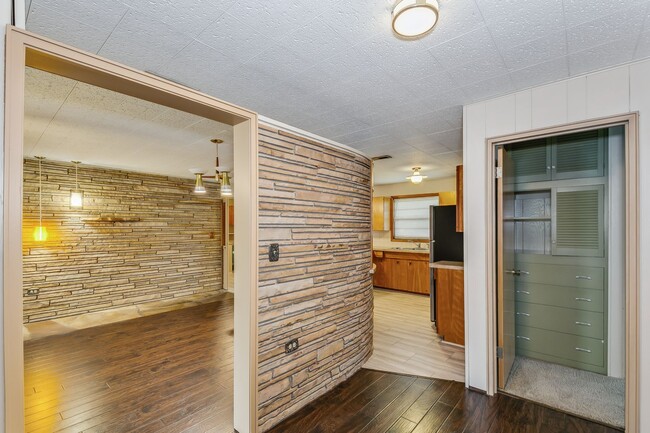 Building Photo - Very cool home with Retro feel - Check it ...