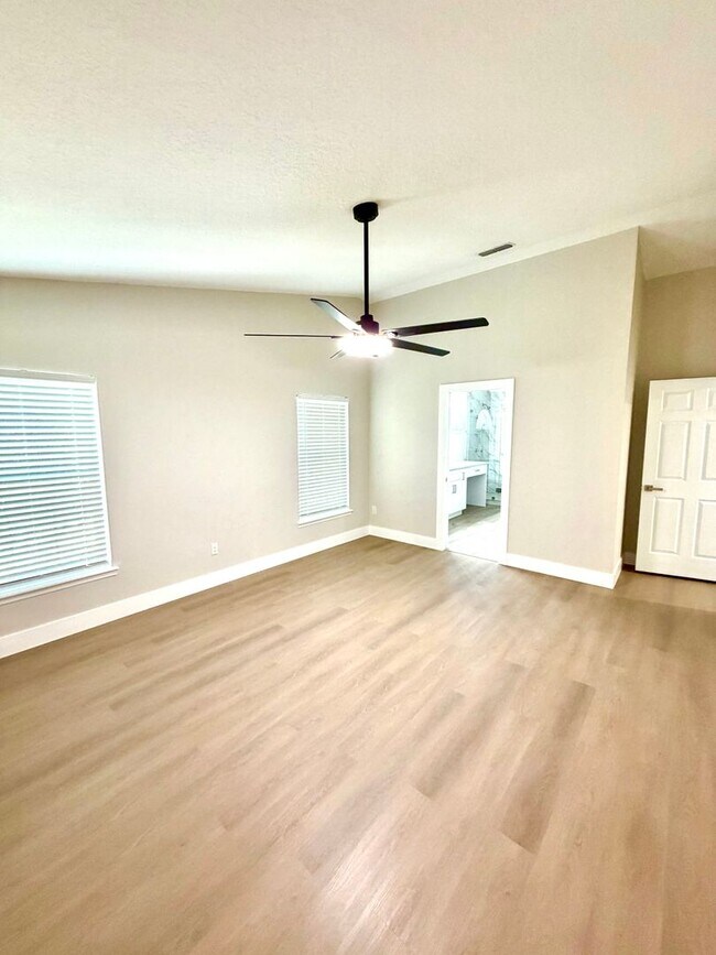 Building Photo - Winter Park 3/2 - GREAT CONDITION