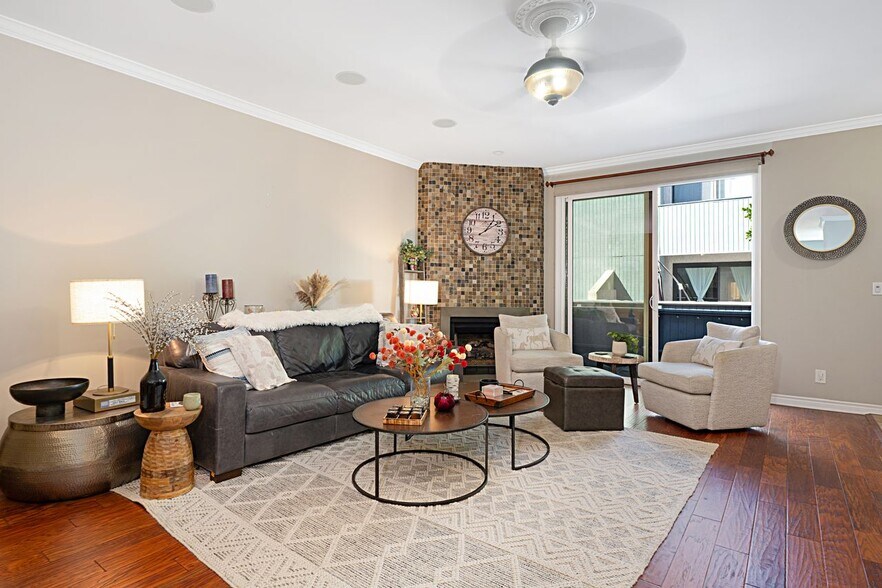 Building Photo - 8172 Manitoba St