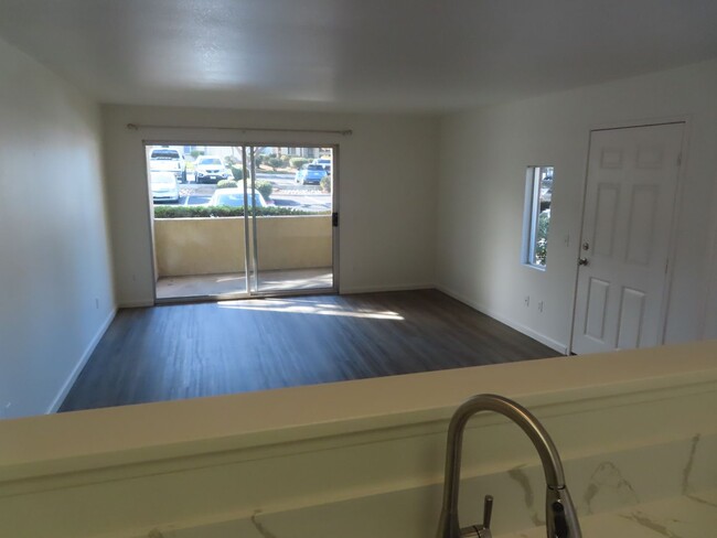 Building Photo - 2 bed, 2 bath Condo in San Diego's Linda V...