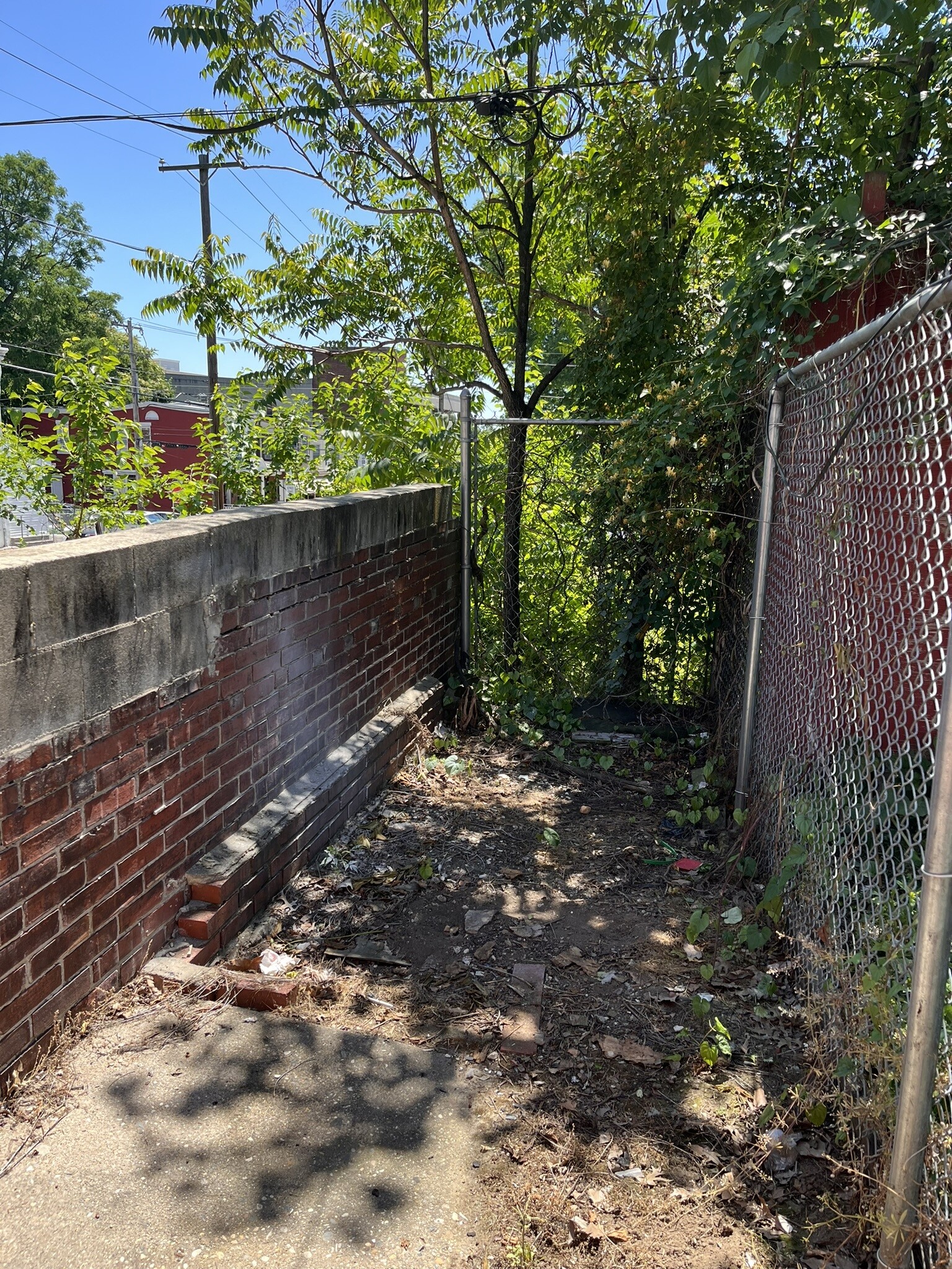 Building Photo - 4943 Penn St