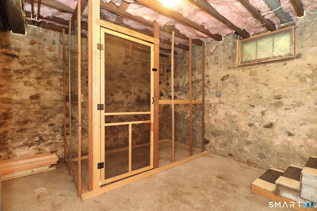 Building Photo - 106 Myrtle Ave