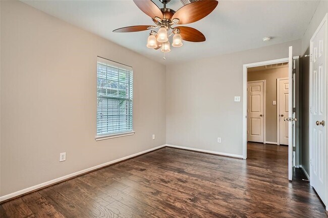 Building Photo - 3810 Breaker Ct