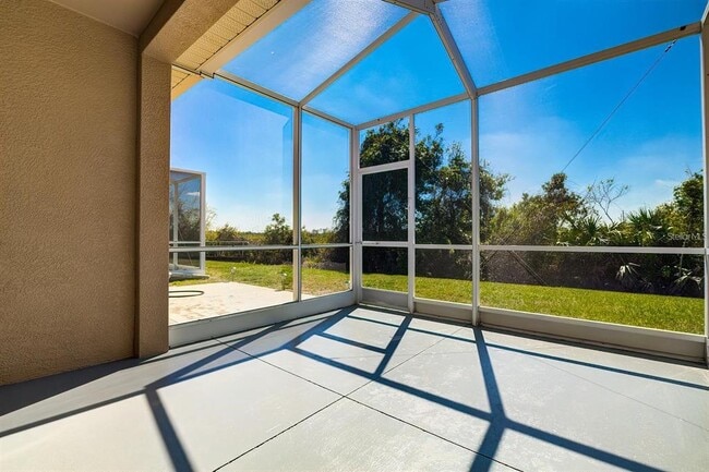 Building Photo - 15706 Stable Run Dr