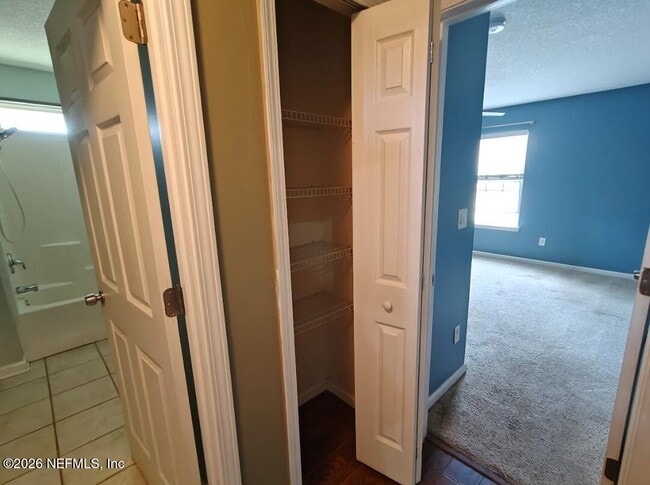 Building Photo - 4076 Everett Ave