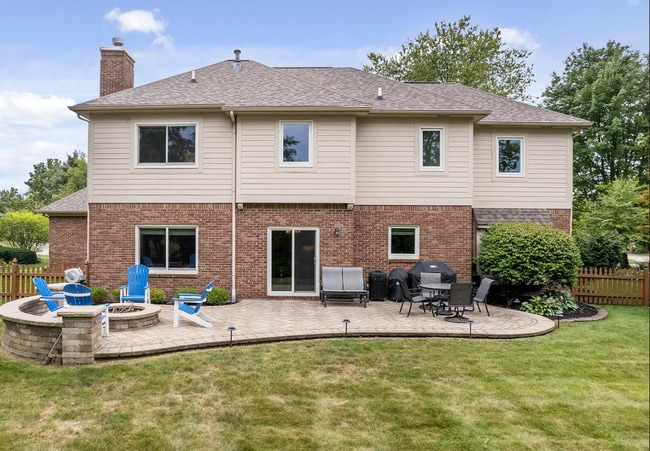 Building Photo - Beautiful Brick 4 Bed 3 Bath Home in Carmel Available Now!