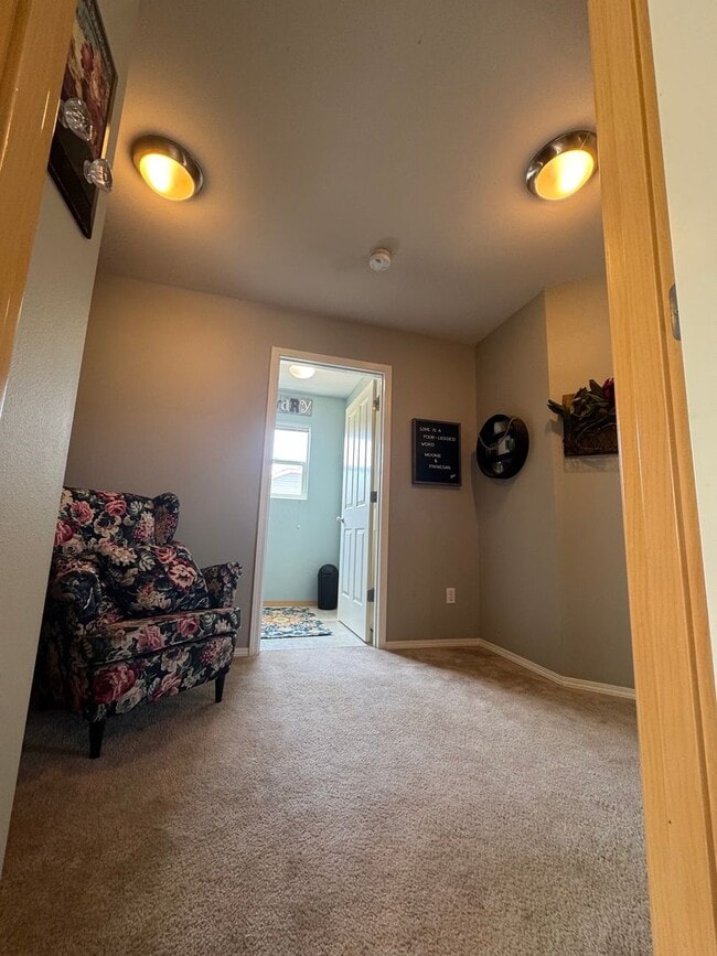 Building Photo - 2 bedroom Maple Valley Home