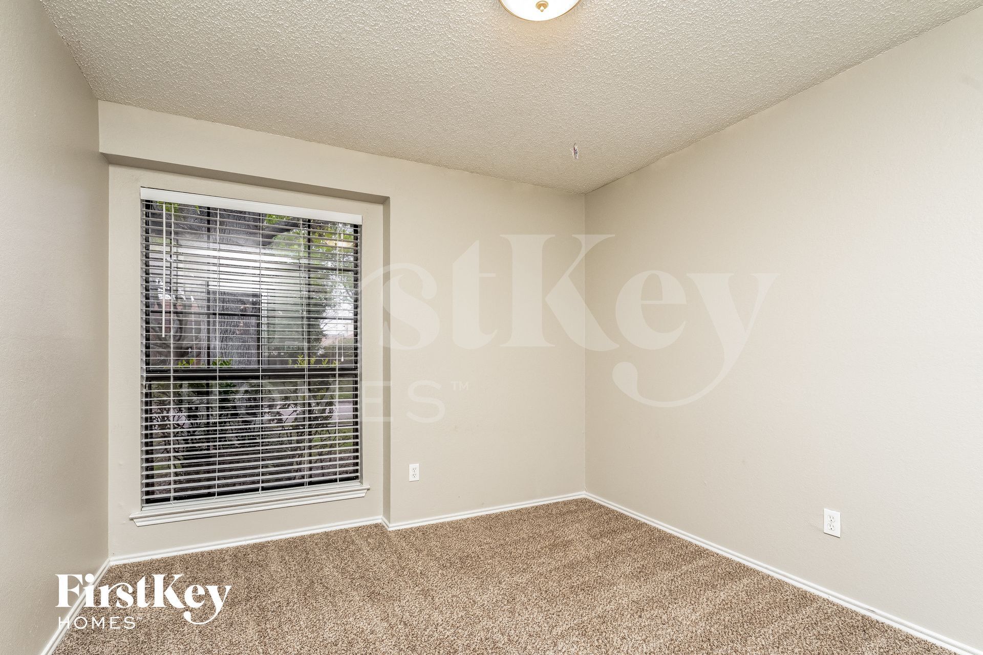 Building Photo - 7921 Rice Dr