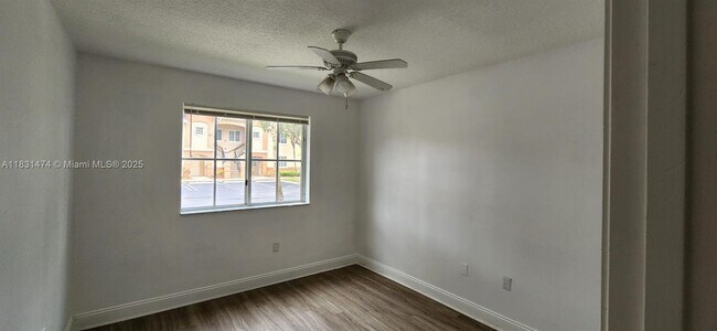 Building Photo - 3478 Briar Bay Blvd
