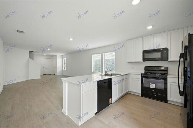 Building Photo - 205 Ashbrook St