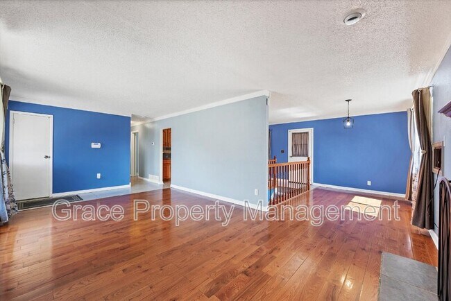 Building Photo - 1701 W. 55th Pl.