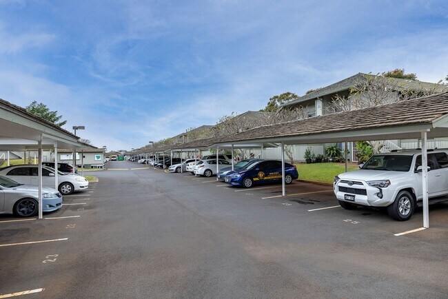 Building Photo - Pet Friendly - 2 bed /1 bath covered parki...