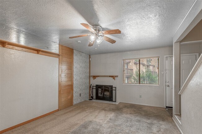 Building Photo - 2521 Crosstimbers Dr