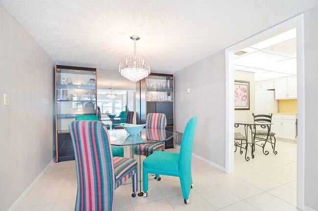 Building Photo - 3900 Galt Ocean Dr