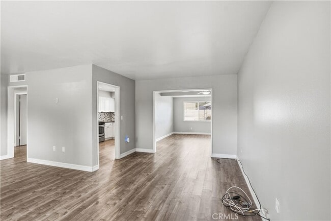 Building Photo - 26960 McCall Ct