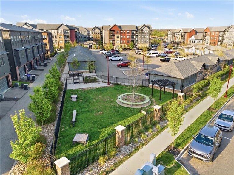 Building Photo - 227 Oliver Way