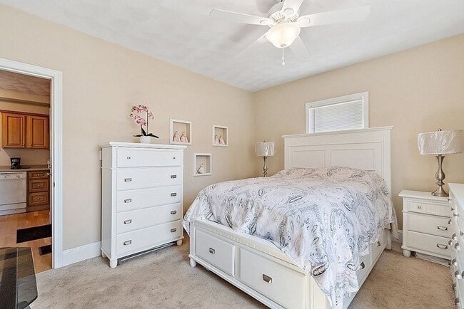 Building Photo - Unique, Renovated 2-Bed Apartment in Quiet...