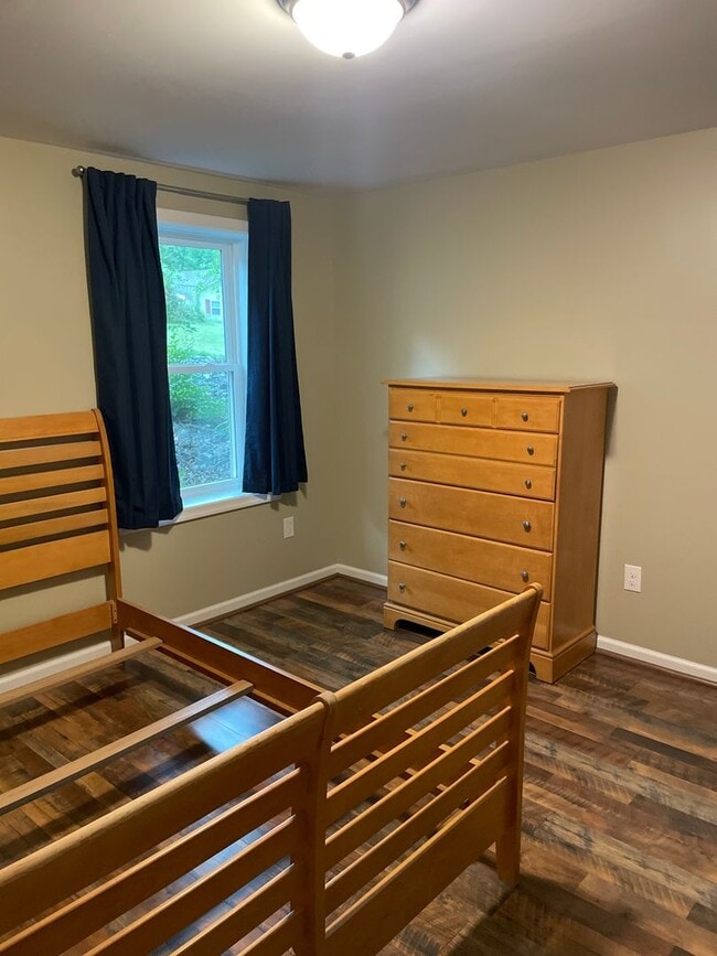 Building Photo - Marble8